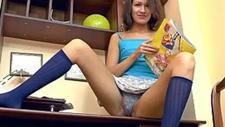 We Are Hairy: Skinny babe feels the need for good fucking