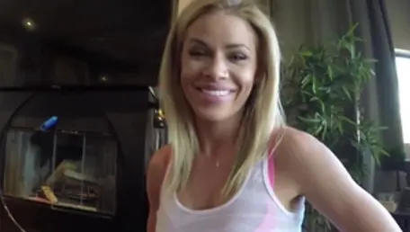 Beautiful Jessa Rhodes digs rough fucking