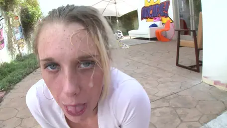 Swallowed.com: Teen Roxy Nicole drooling