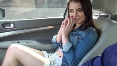 CastingCouchX: Kylie Quinn receives raw sex