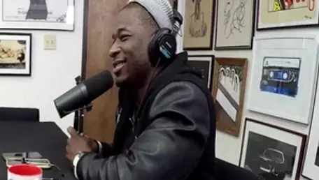Bends to get fucked after interview amongst pornstar